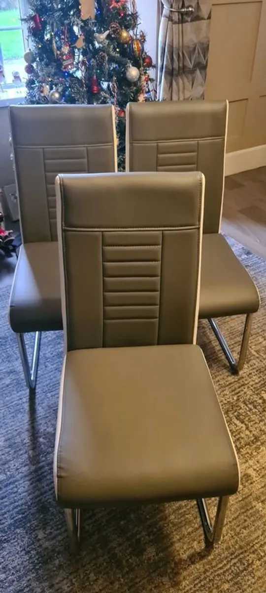 3 Dining chairs - Image 2