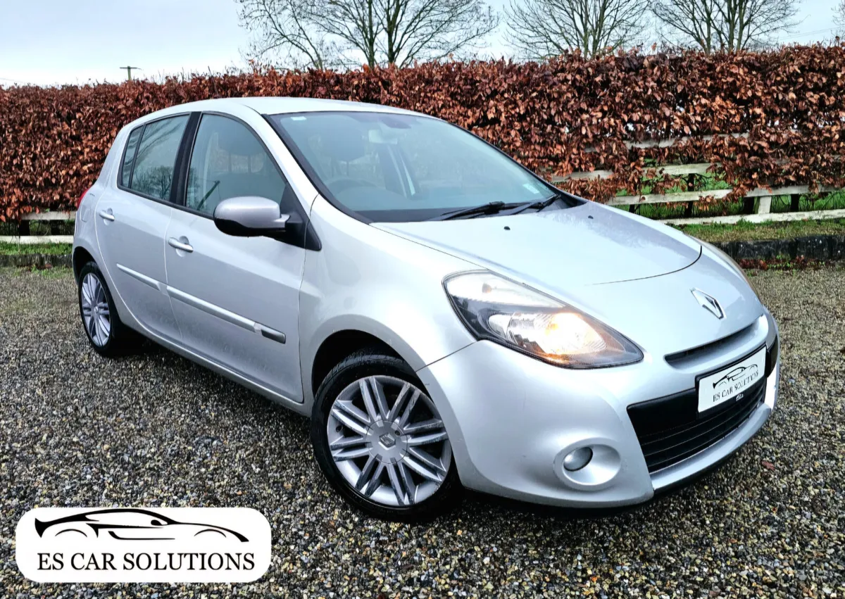 11 Renault Clio 1.1 Petrol  New NCT 01/27 TAX€280 - Image 4