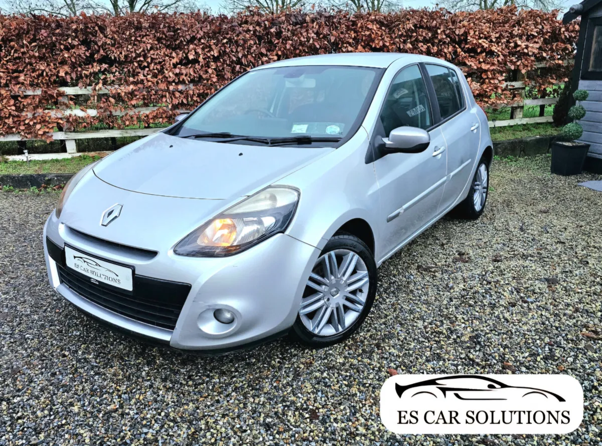 11 Renault Clio 1.1 Petrol  New NCT 01/27 TAX€280 - Image 1