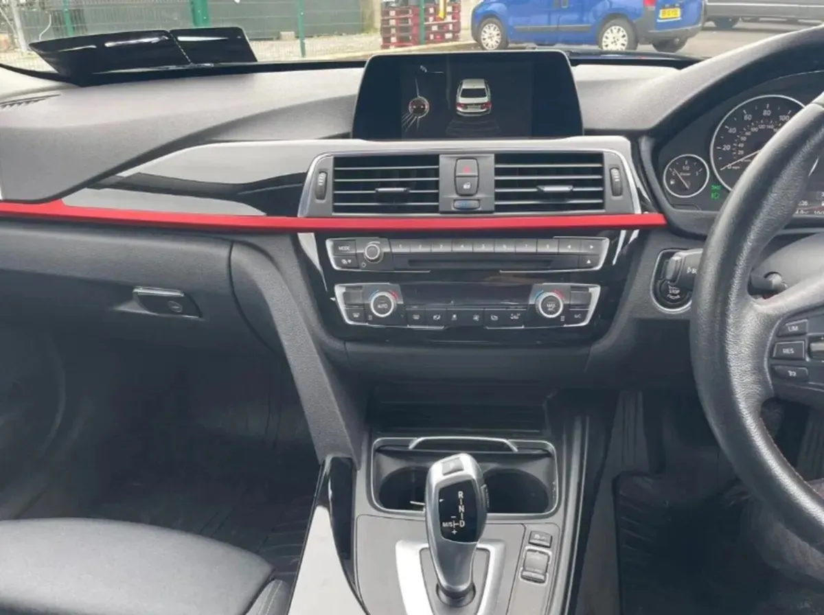 BMW 3-Series 2015 - Image 4