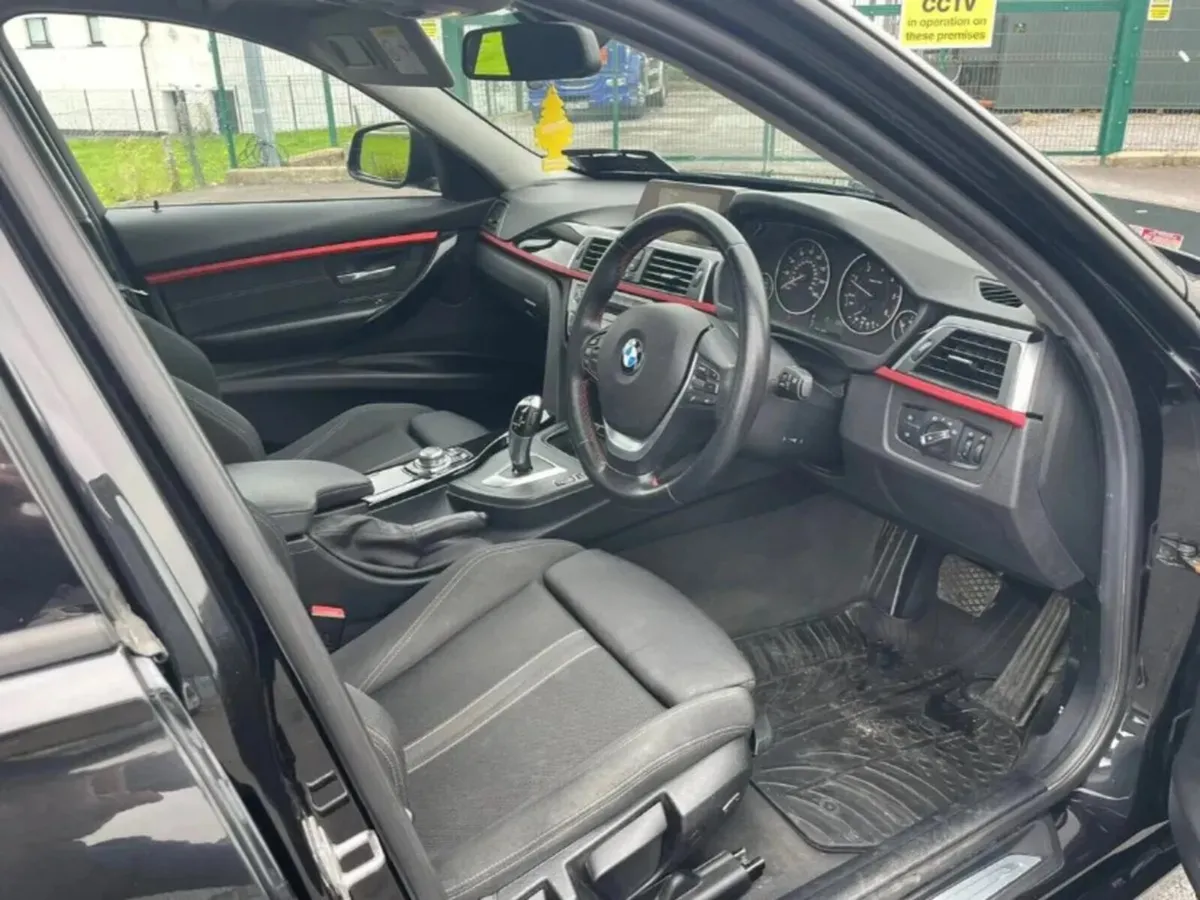 BMW 3-Series 2015 - Image 2