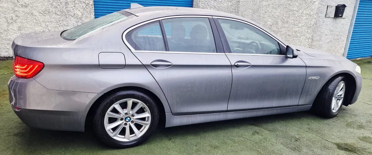 BMW 520d SPEC EDIT 6SP MANUAL NEW NCT XENONS NAV - Image 4