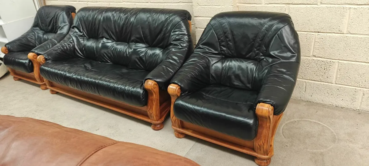 Black Leather Suite - Image 1