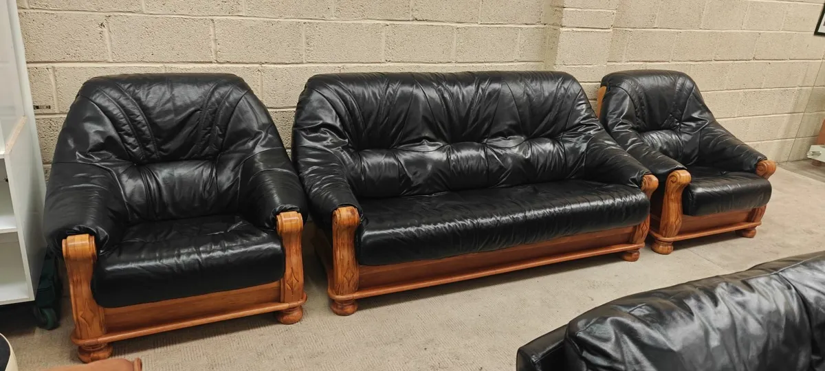 Black Leather Suite - Image 2