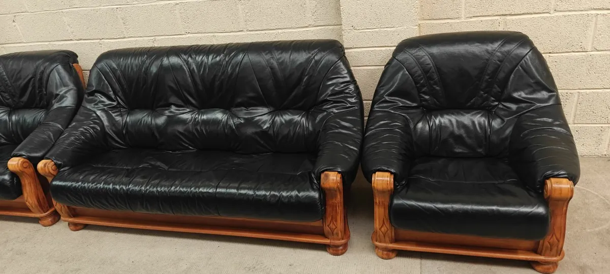 Black Leather Suite - Image 4