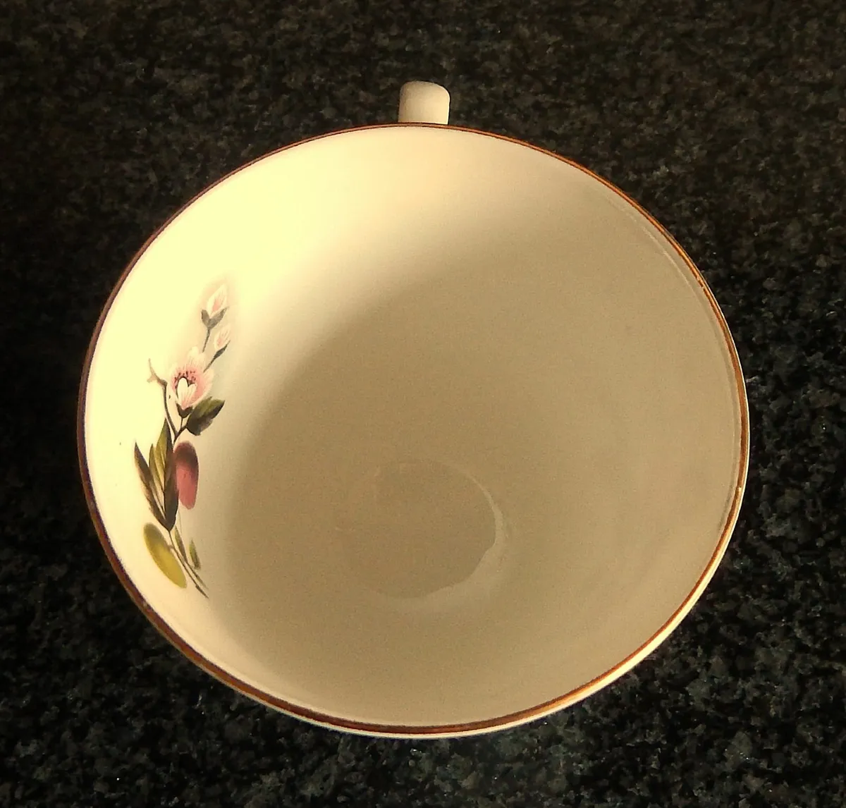 12 Pieces Vintage Royal Tara Fine Bone China Set - Image 3