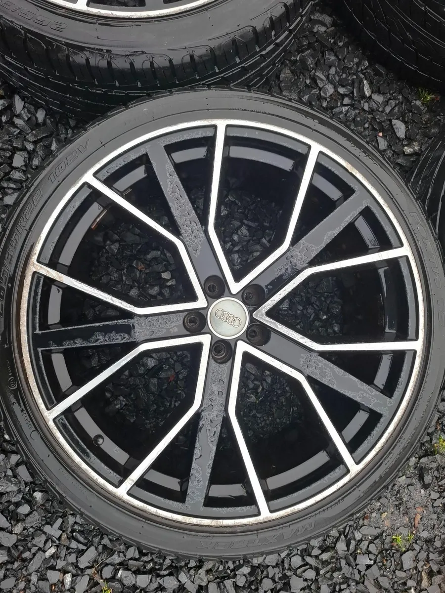 22" Audi Q7 Alloys with tyres - Image 2