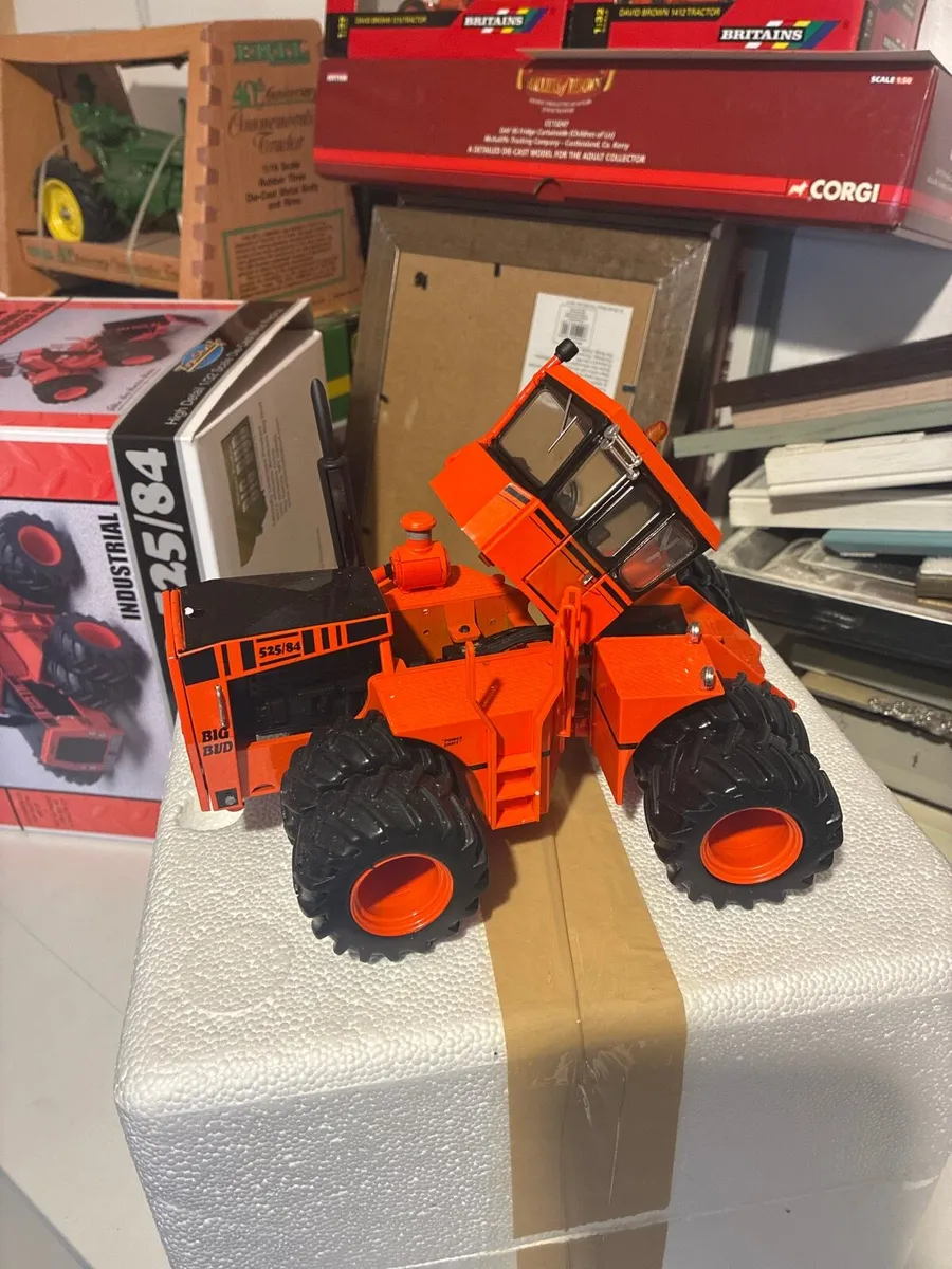 Big bud 525/84 scale model 1:32 - Image 2