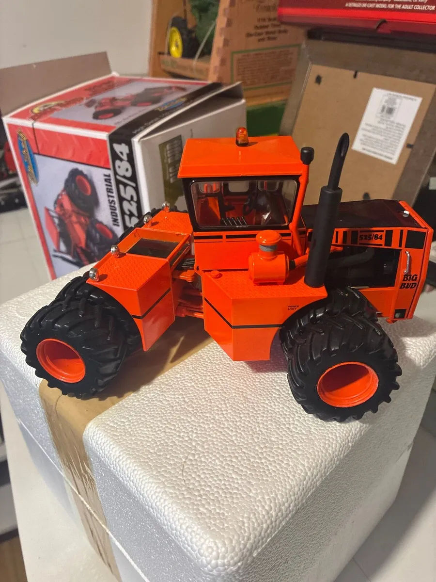 Big bud 525/84 scale model 1:32 - Image 3