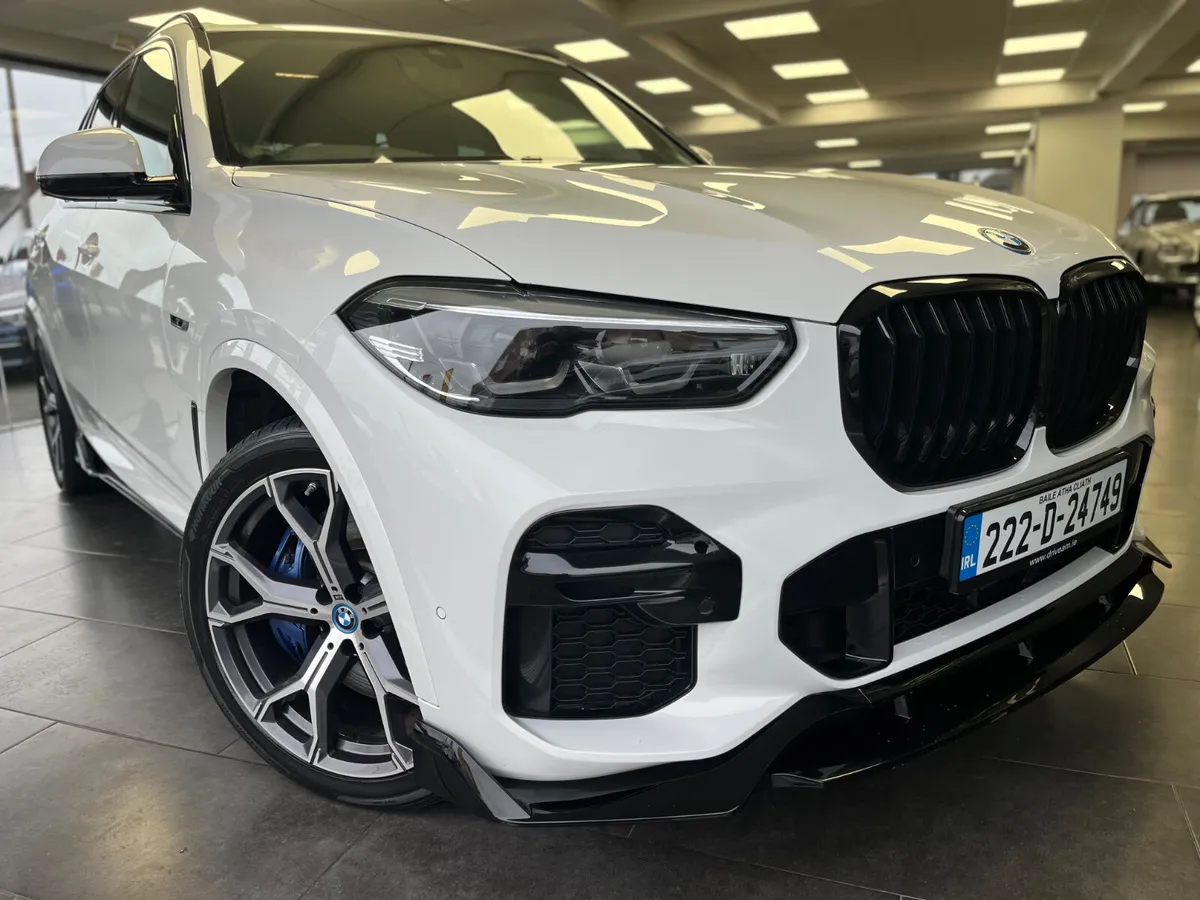 BMW X5 2022 X5  45e Hybrid M-Sport - Image 2