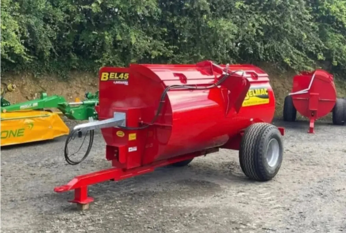 MANURE ROTOSPREADER DUNG SPREADER BELMAC 4.5 - Image 1