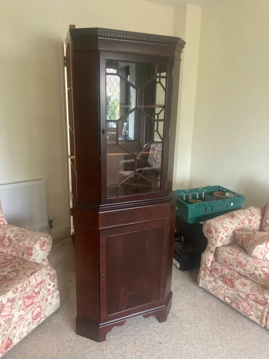 Vintage Corner Unit - Image 2