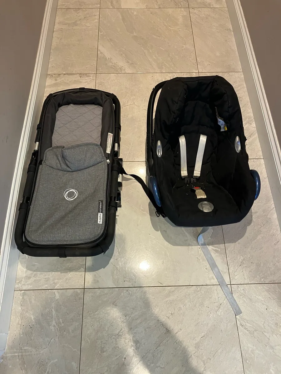 Bugaboo Camelon frame & maxi cosi - Image 1