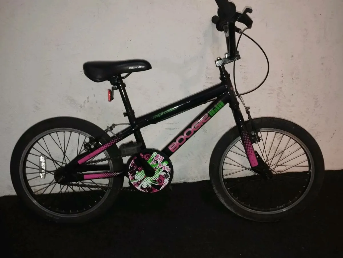 Girls 16inch bike - Image 1