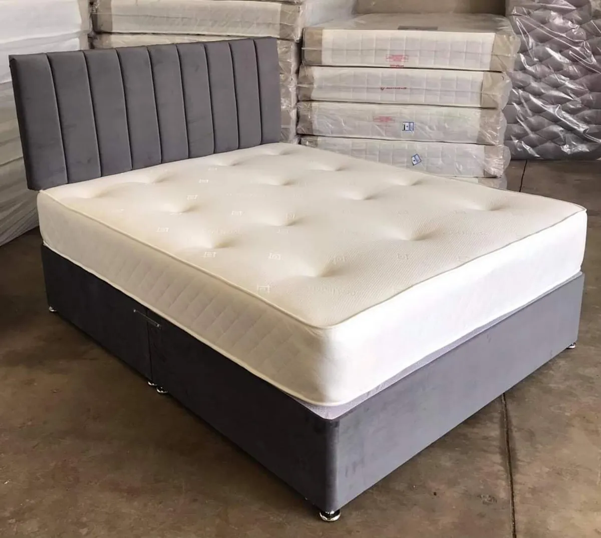 Brand new split divan bed - Image 1