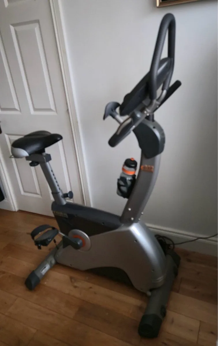 York c302 Diamond Exercise Bike - Image 1