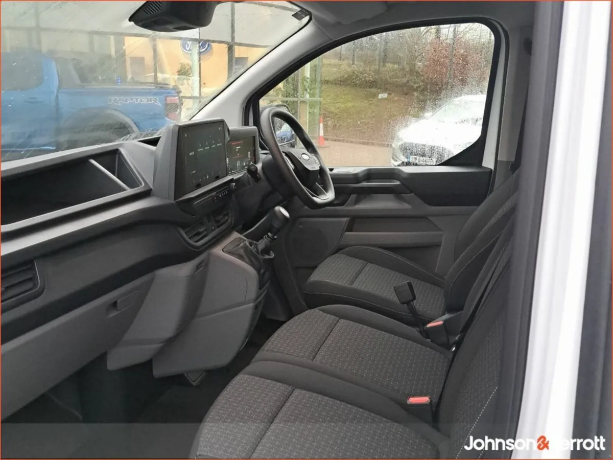 Ford Transit Custom LWB Leader - Image 3