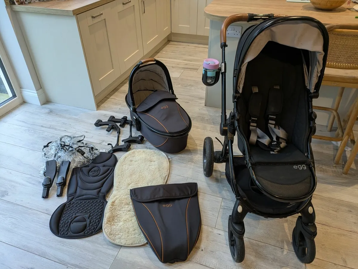 Egg buggy travel set - Image 1