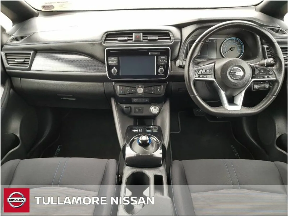 Nissan Leaf SV  40KW - Image 2
