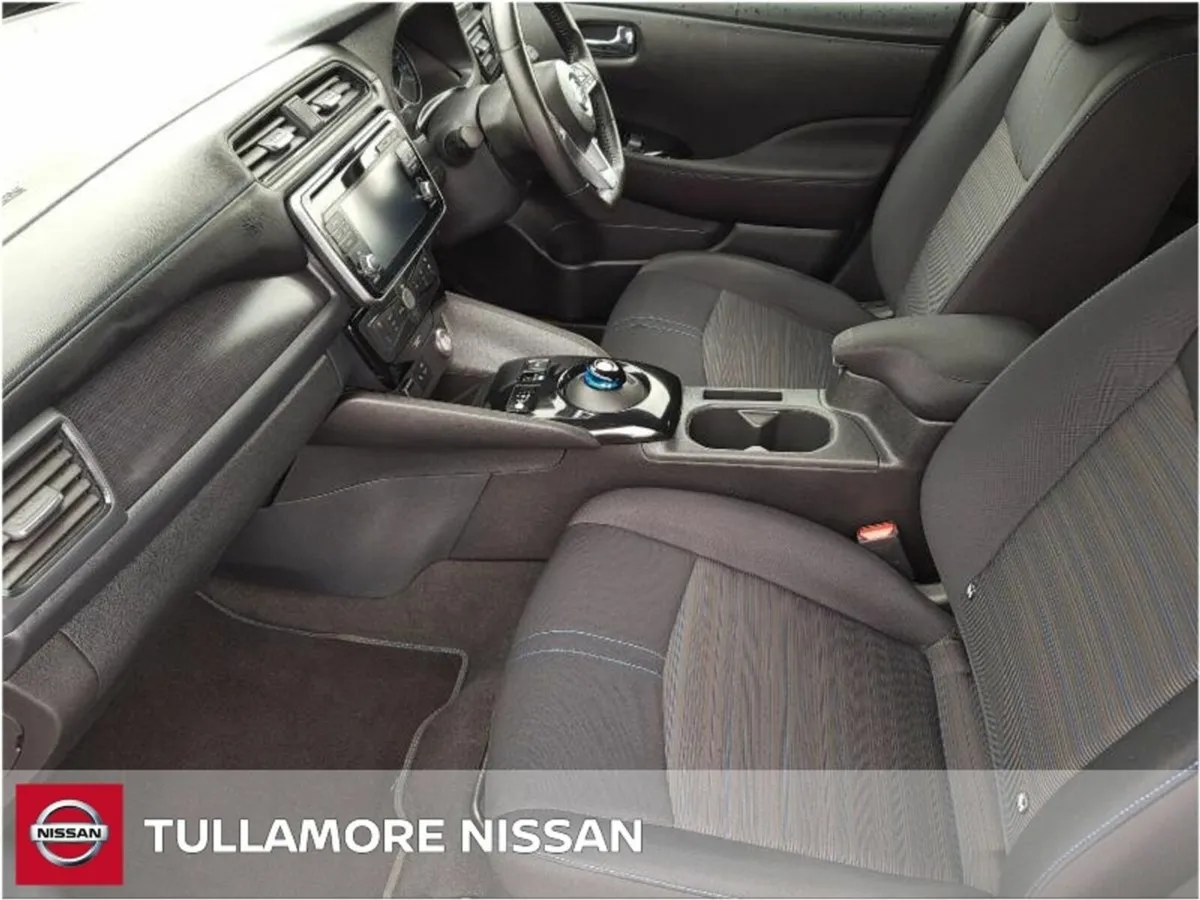 Nissan Leaf SV  40KW - Image 4