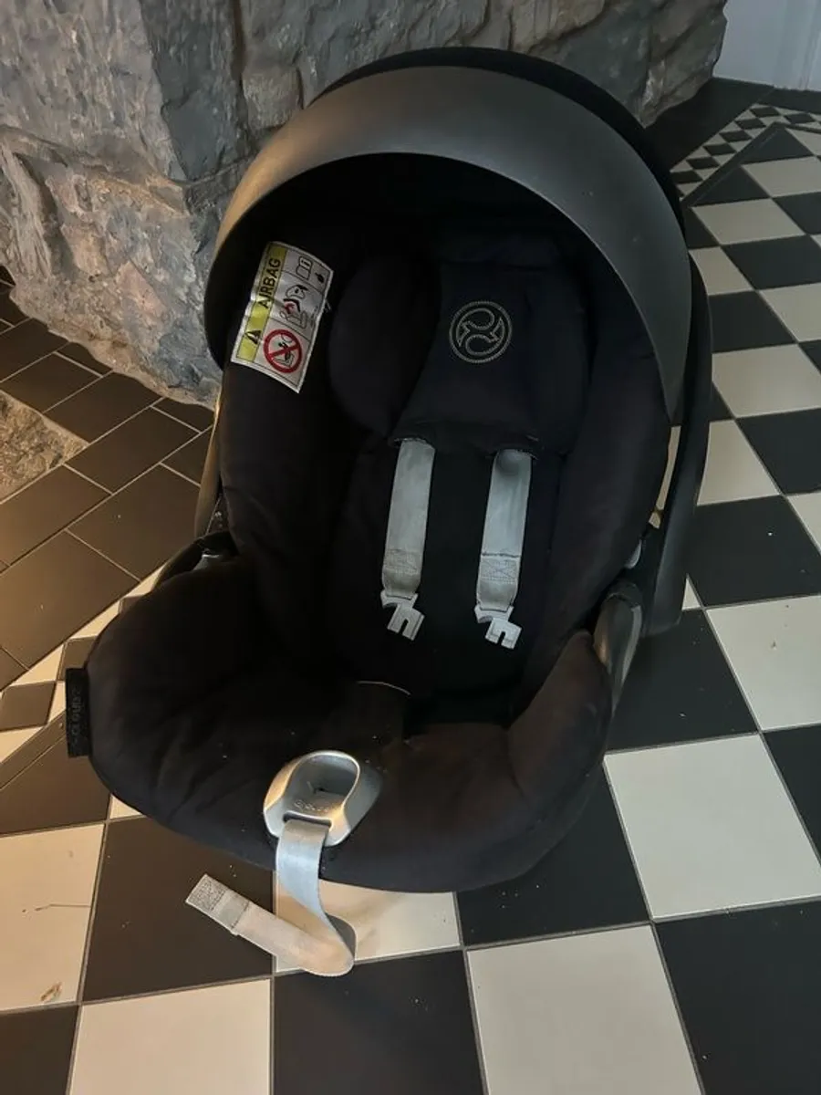 cybex car seat up to 13kg - Image 1