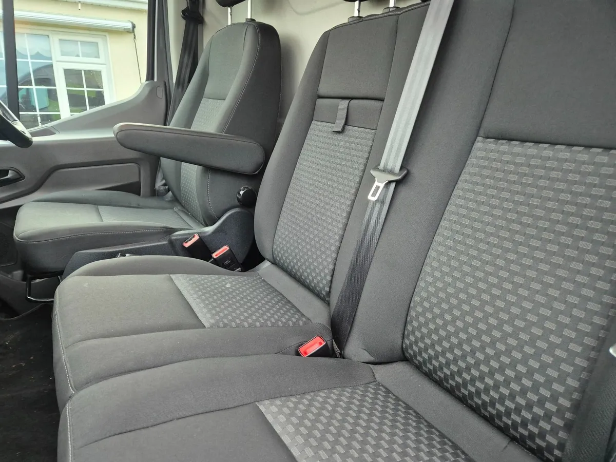 Ford Transit 2021 - Image 3