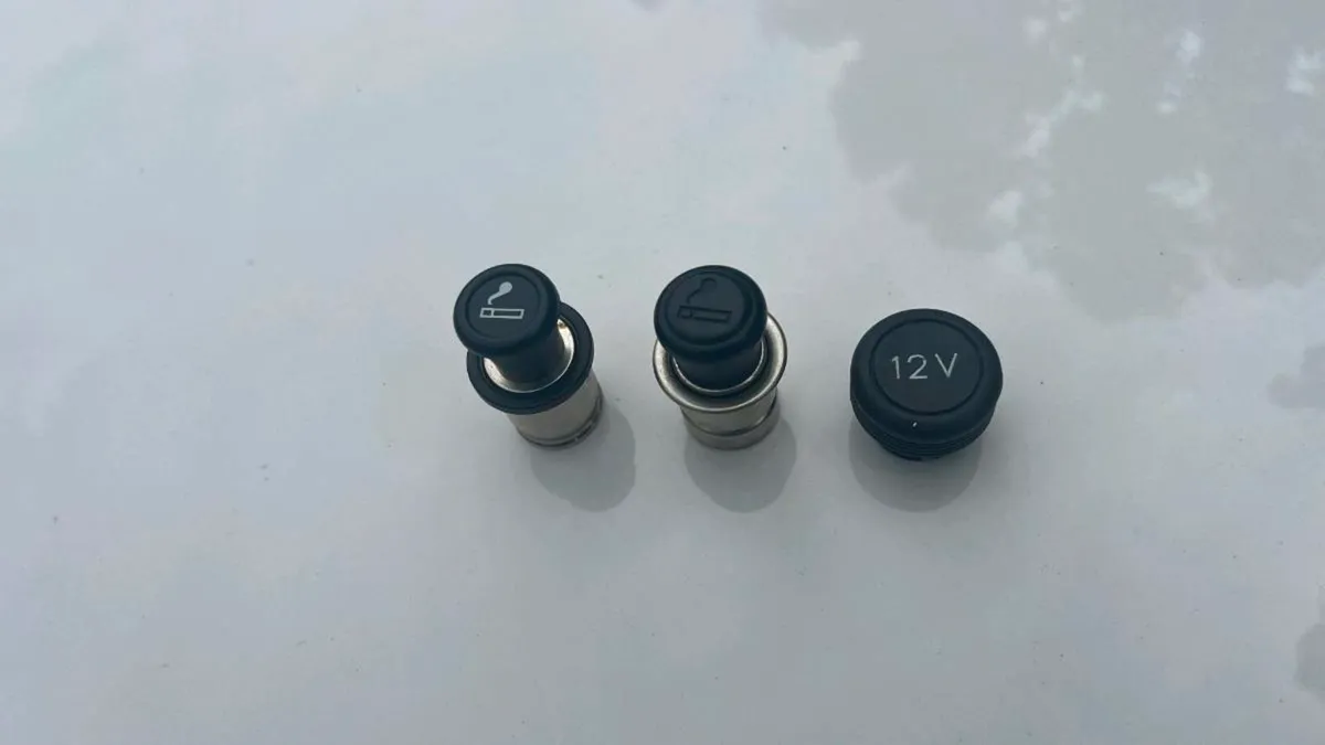 Cigarette Lighters & 12V Power Outlet Cover - Image 4