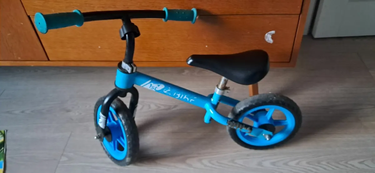 Two T-scooty- and one Balance/Banana bike-Total 3 - Image 1