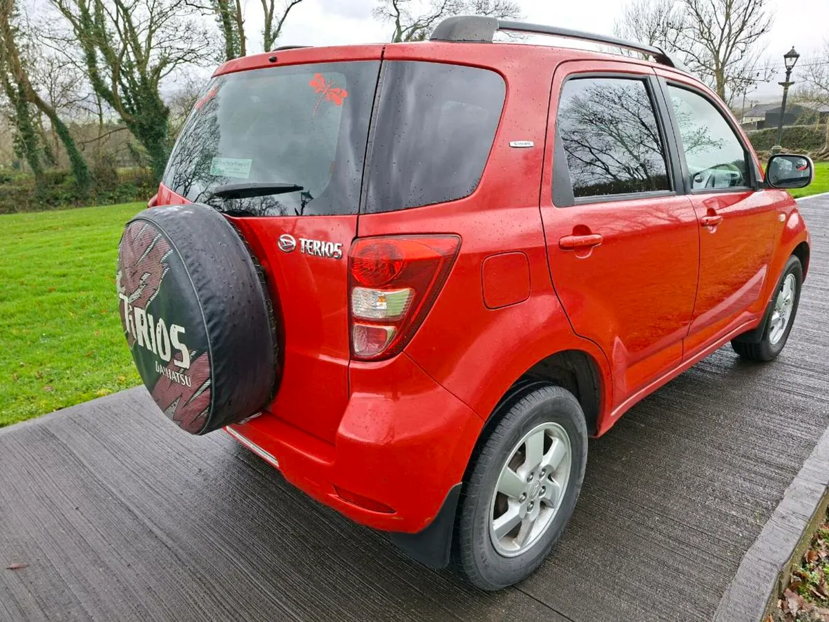 Daihatsu terrios - Image 4