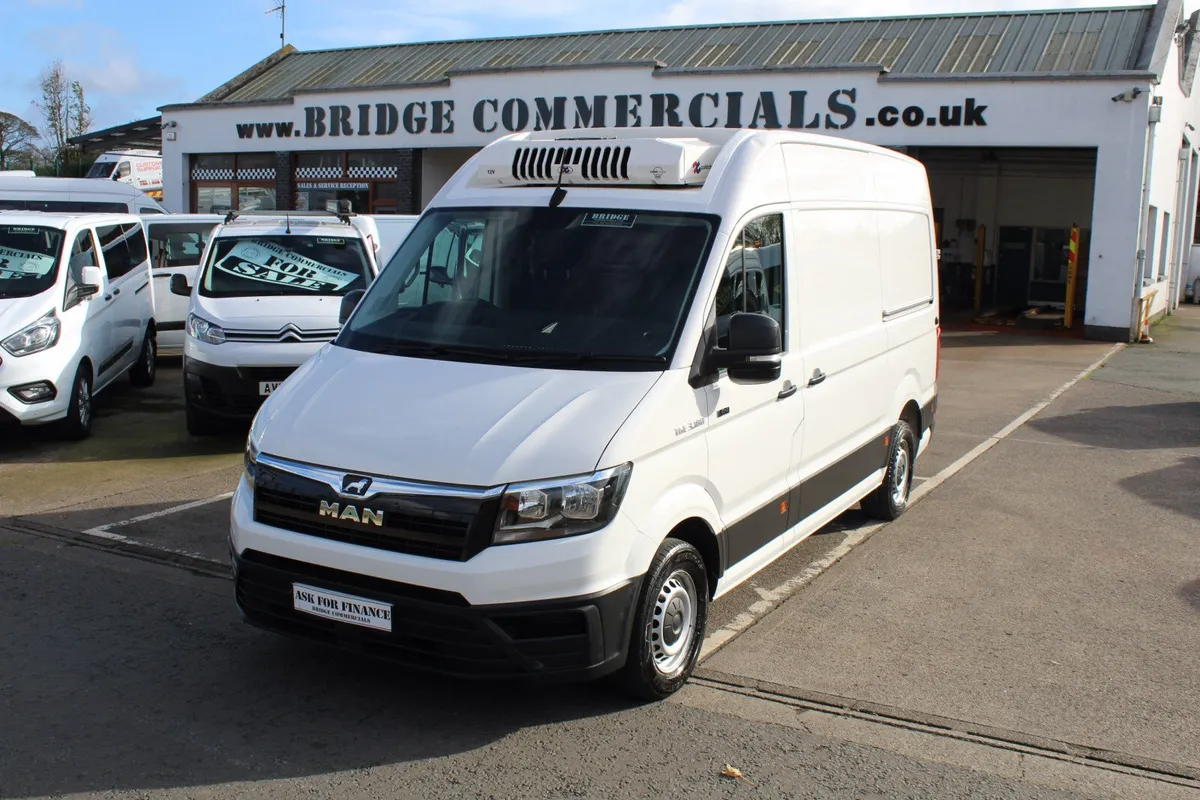 2022 Man TGE3.180 MWB HR Freezer - Image 1