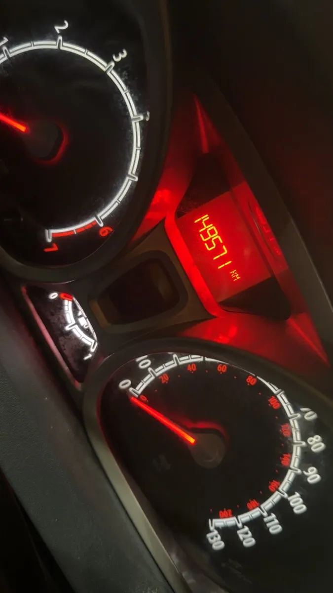 Ford fiesta - Image 2