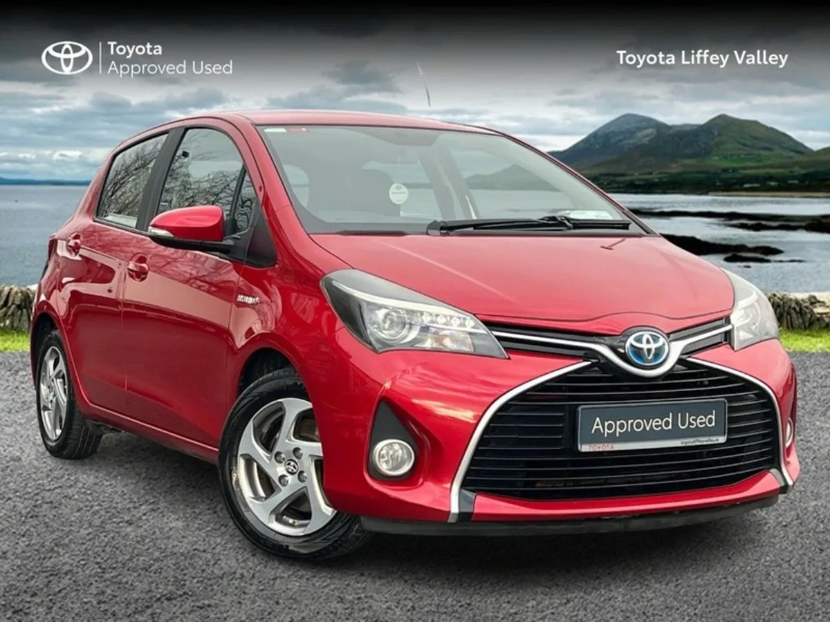 Toyota Yaris HYBRID LUXURY MC 4DR AUTO - Image 1
