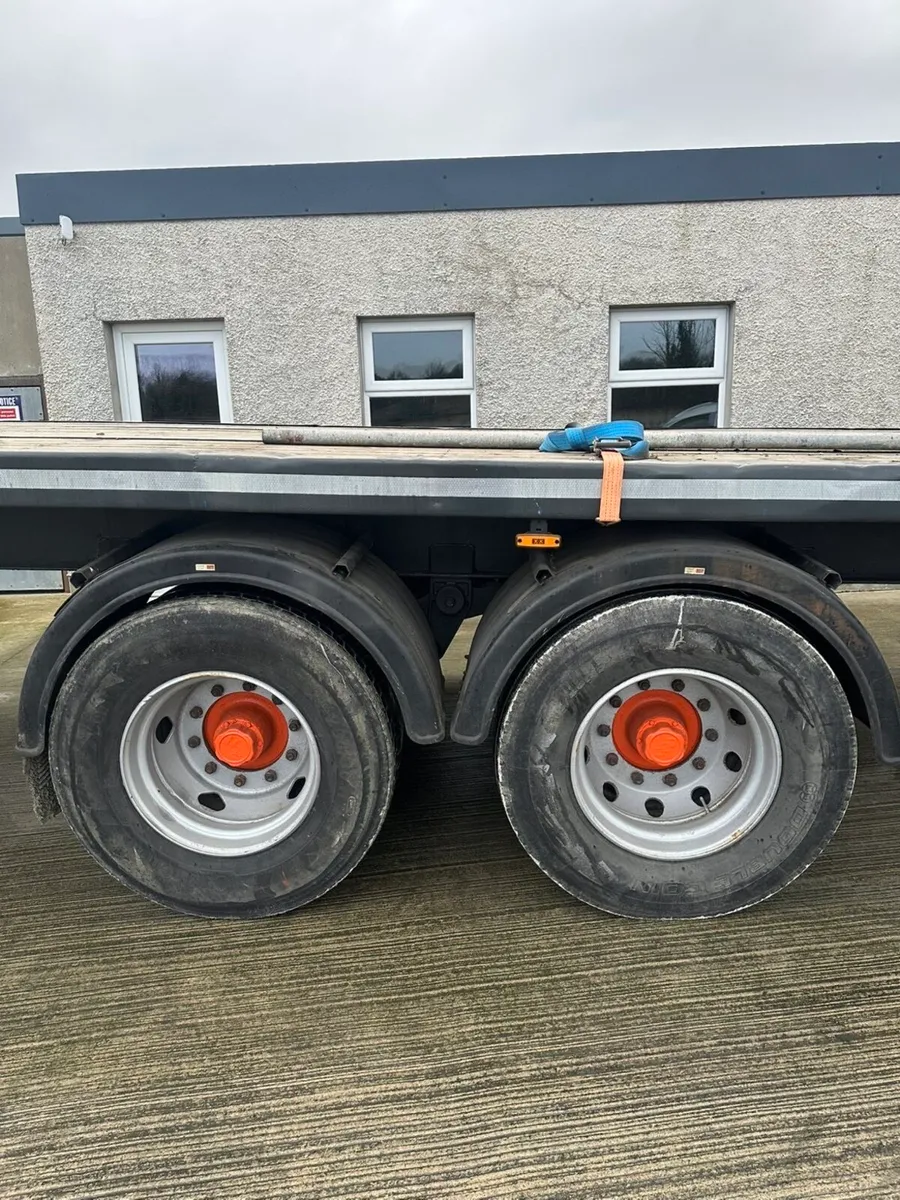 27ft Flat Bed Trailer - Image 3