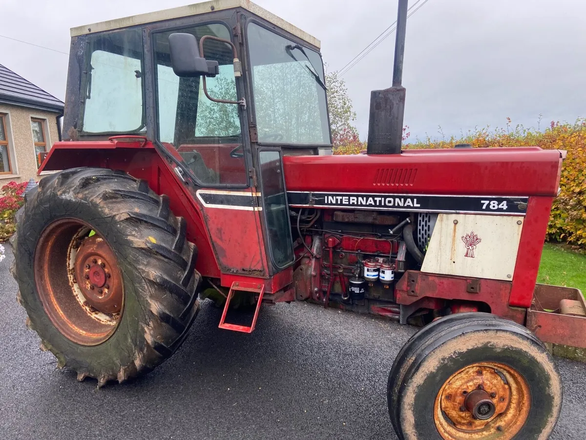 international tractor - Image 2