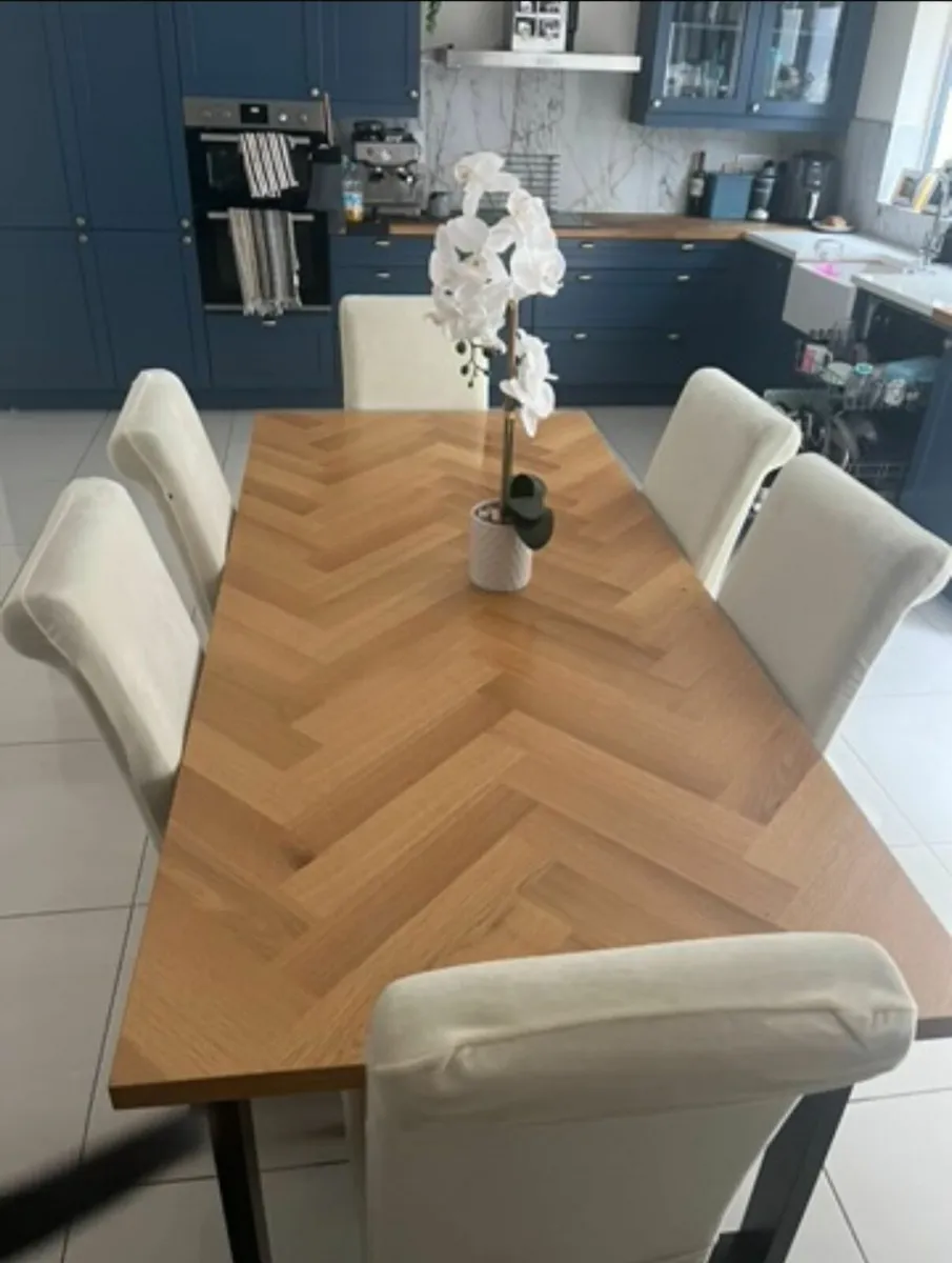 Kitchen Table & Chairs - Image 1