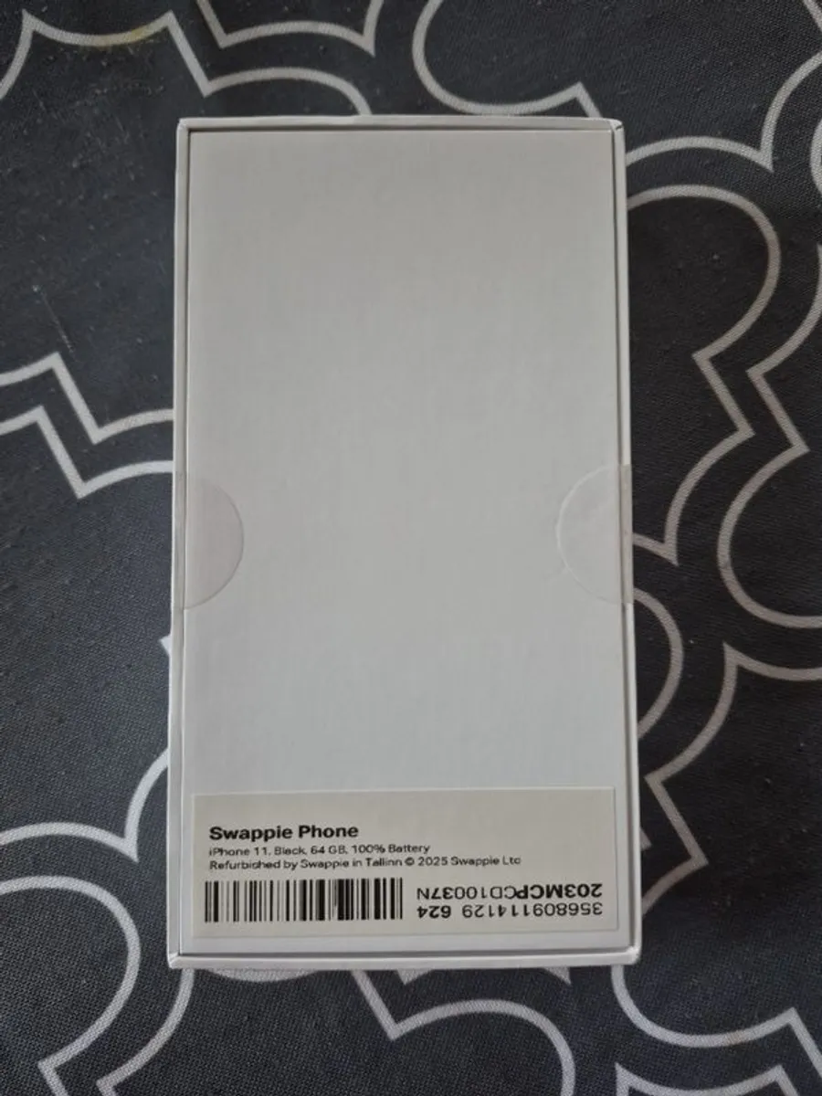 Refurbished black IPhone 11 64gb - Image 2