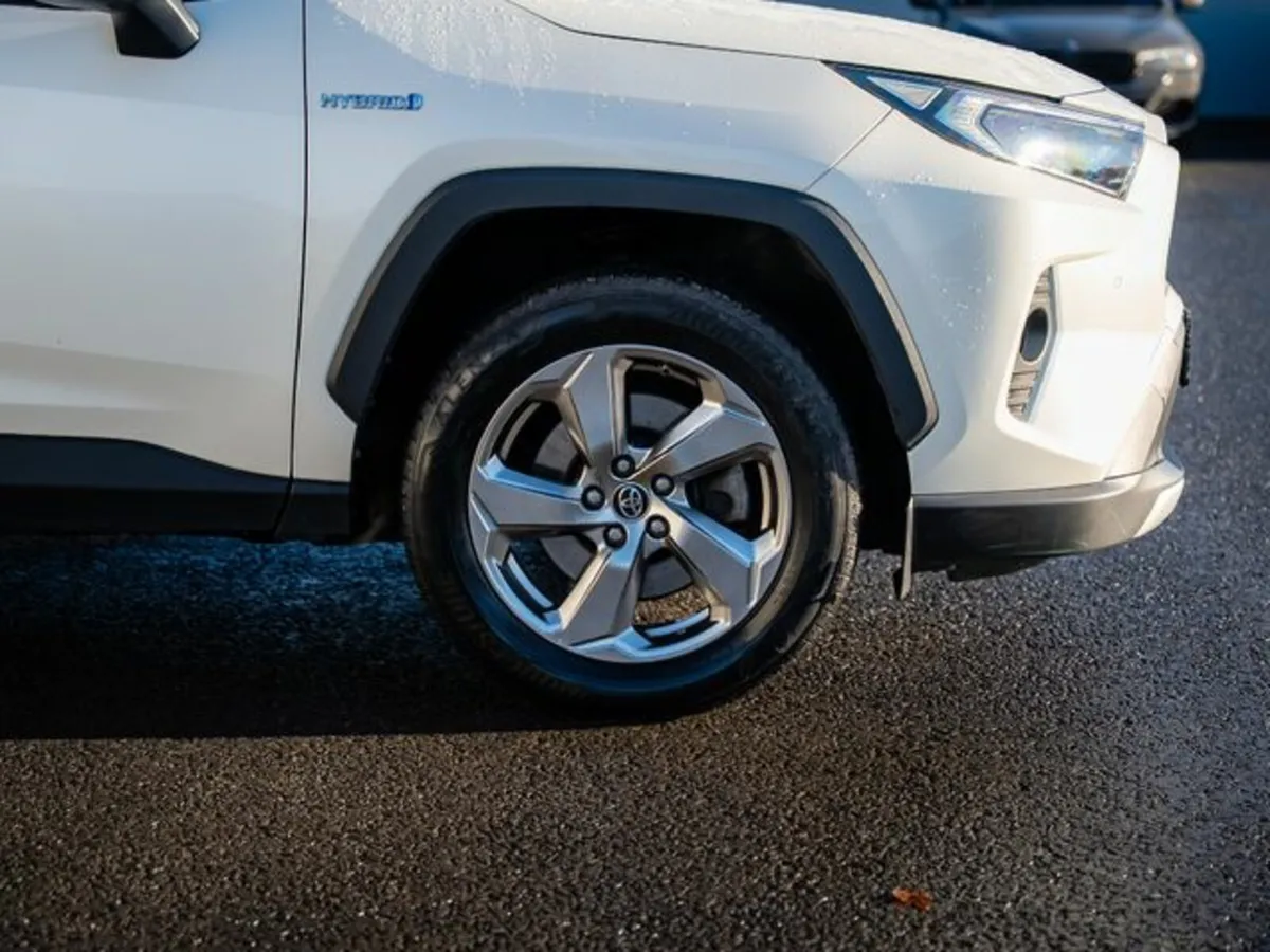 Toyota RAV4 RAV4 Hybrid SOL 2WD 4DR Auto - Image 2