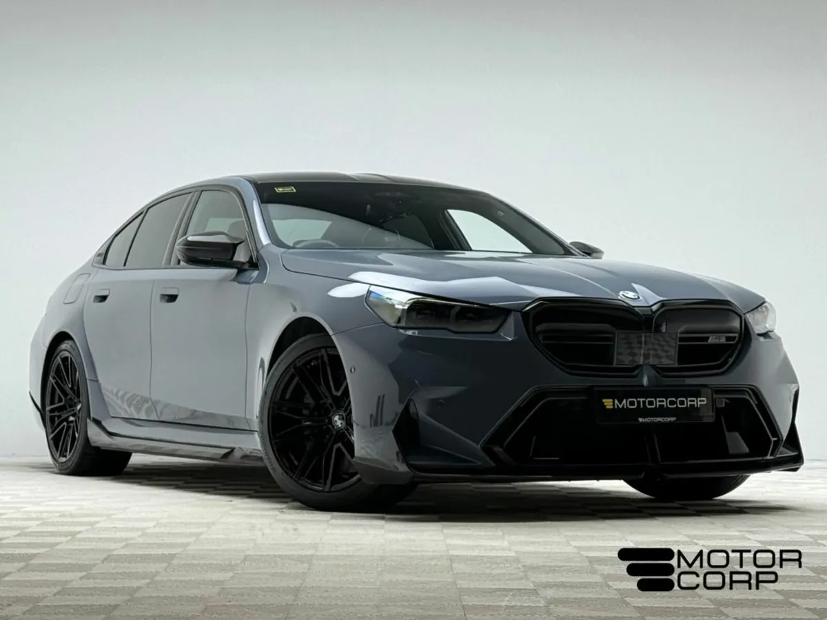 BMW M5 M5 4.4 PHEV 727HP STORM BAY - Image 1