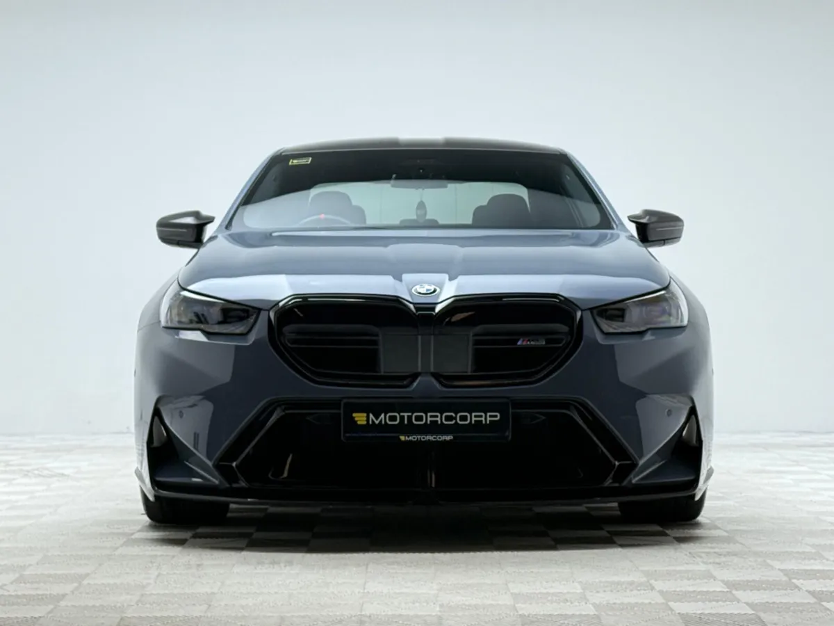 BMW M5 M5 4.4 PHEV 727HP STORM BAY - Image 2