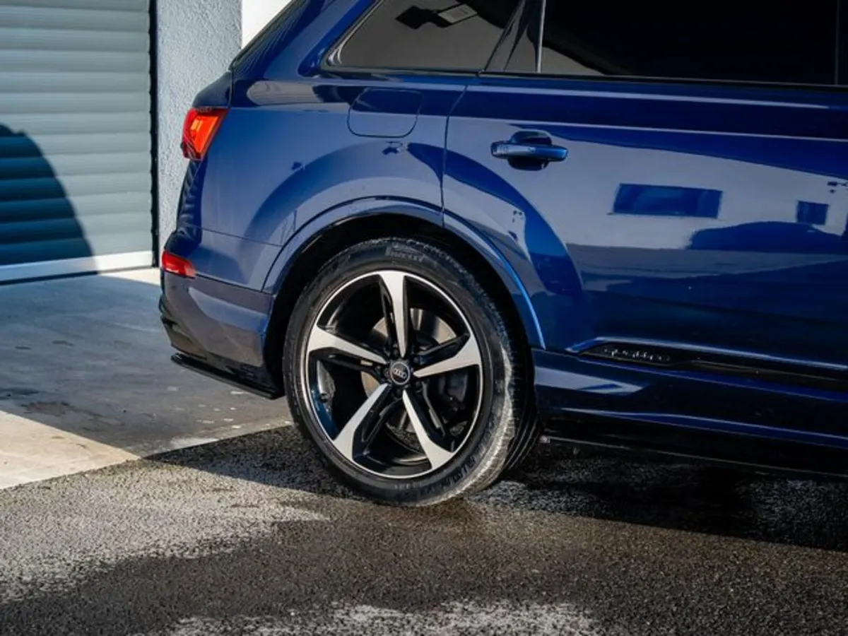 Audi Q7 3.0tdi BLK ED 50 QTR Mhev 5D A - Image 4