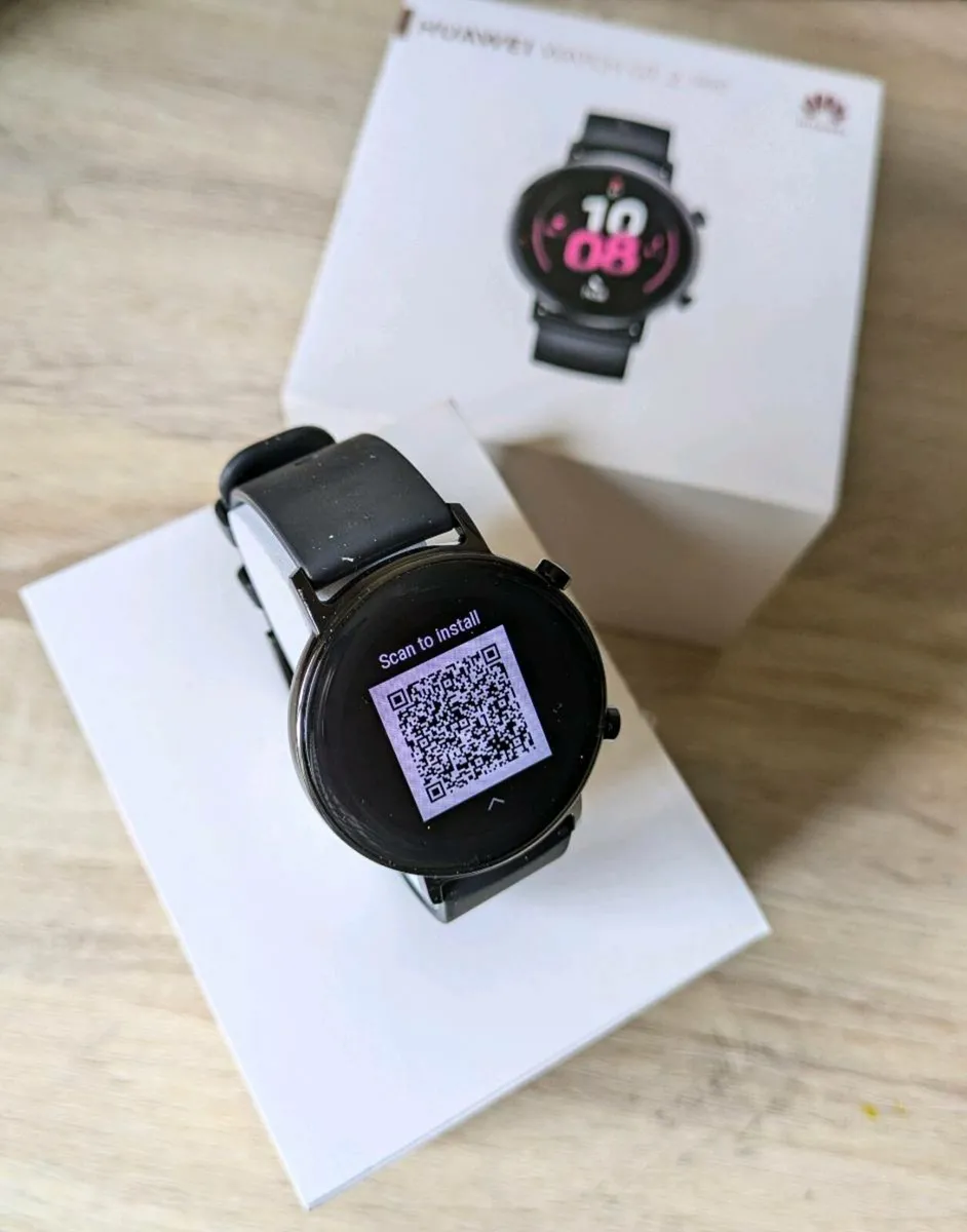 HUAWEI SMARTWATCH GT2 - almost new - Image 1