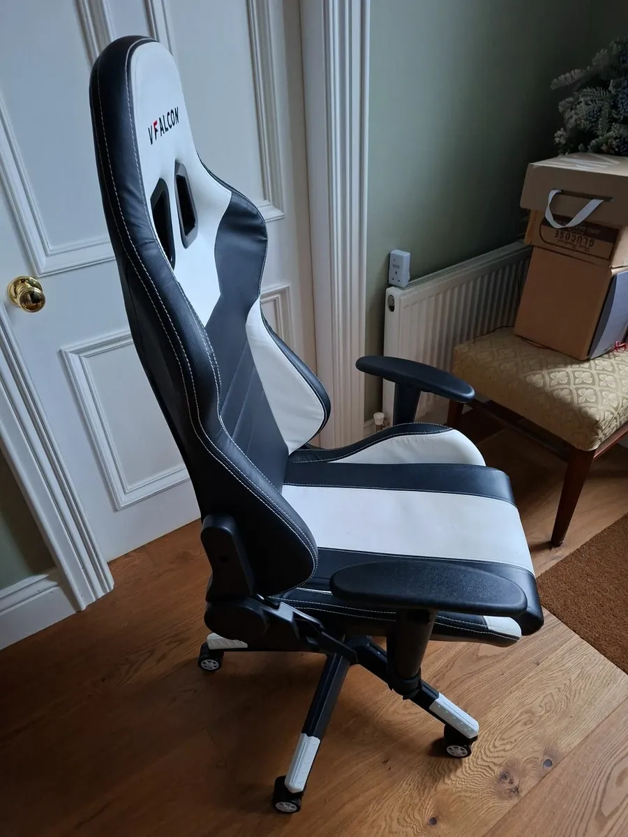 Gaming chair - Image 3