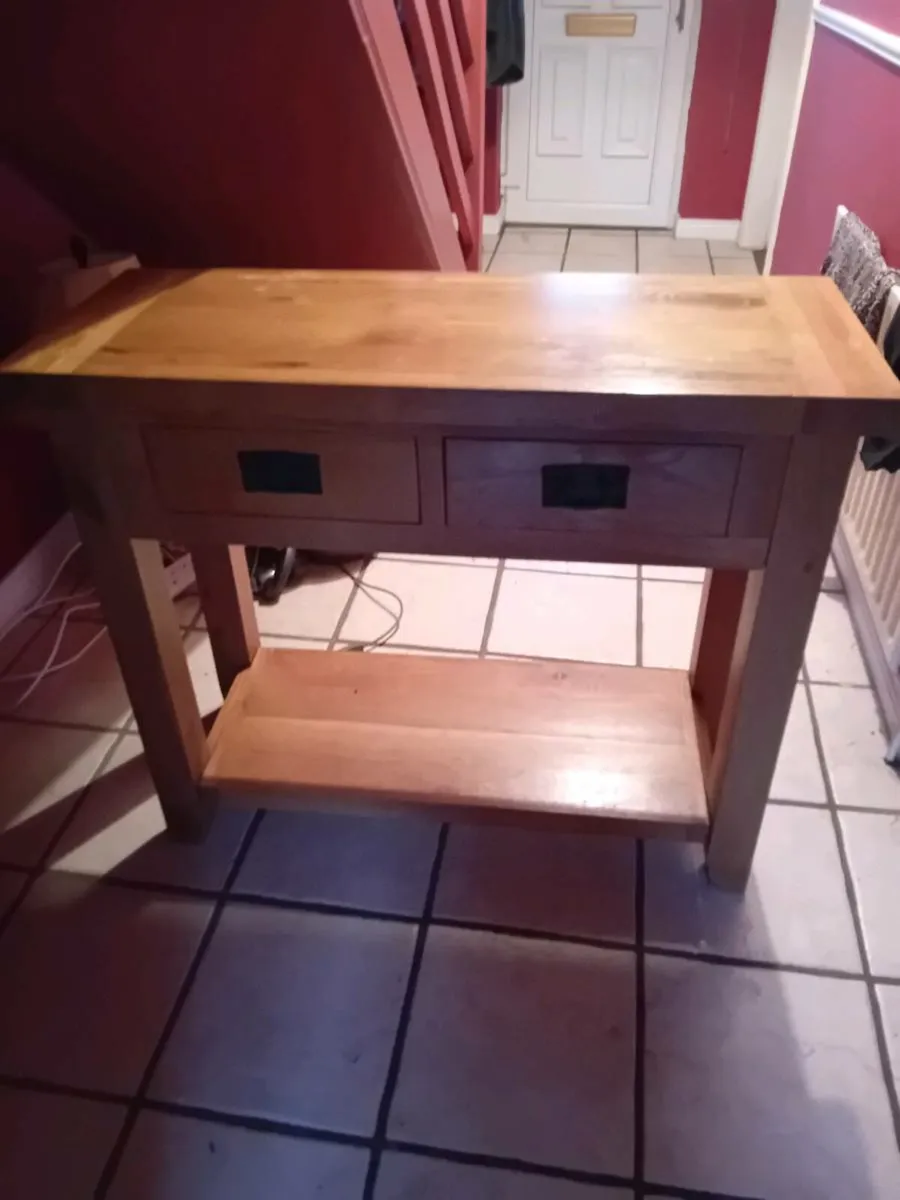 Hall table - Image 1