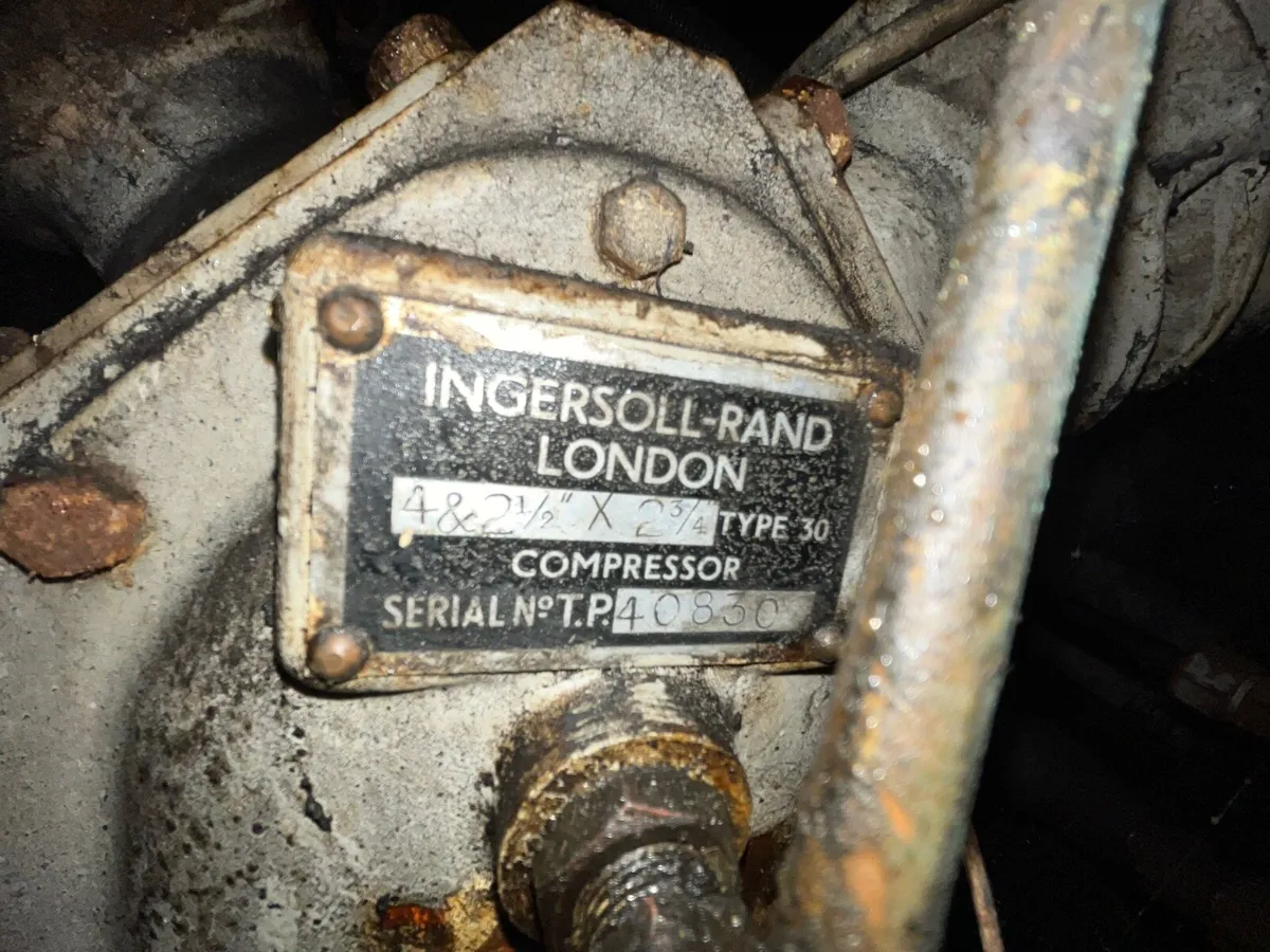 Old Compressors - Image 3