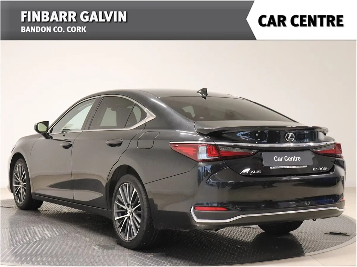 Lexus ES300h Dynamic (Moon Roof) - Image 2