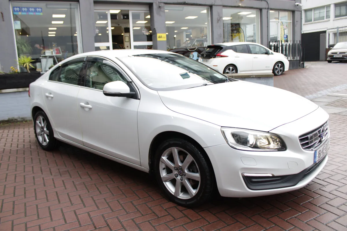 Volvo S60 2016 - Image 2