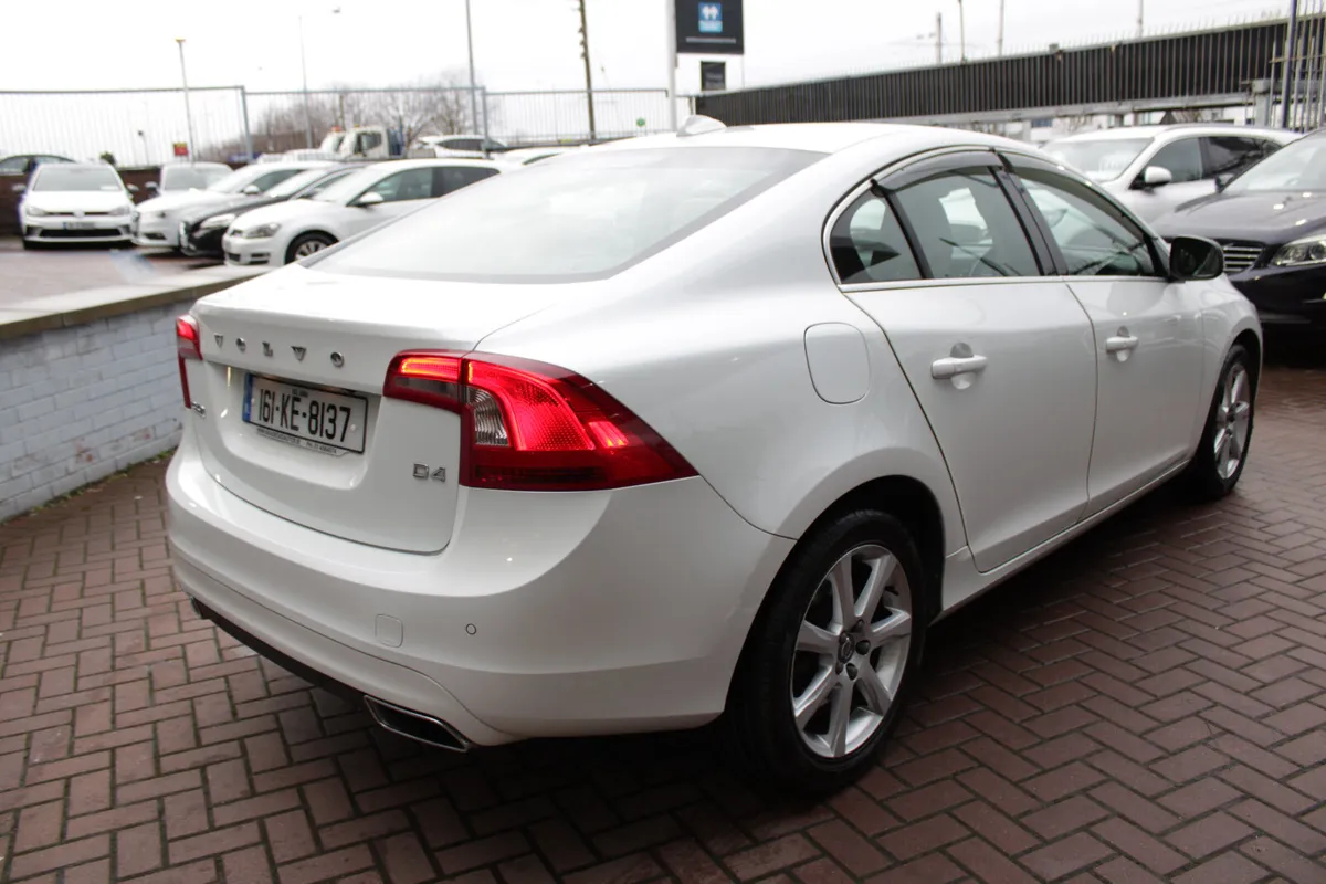 Volvo S60 2016 - Image 4