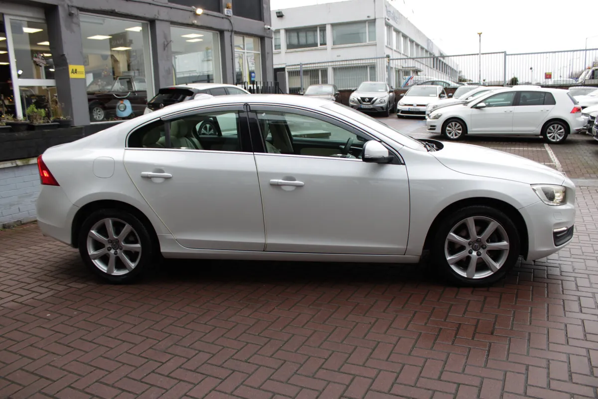 Volvo S60 2016 - Image 3