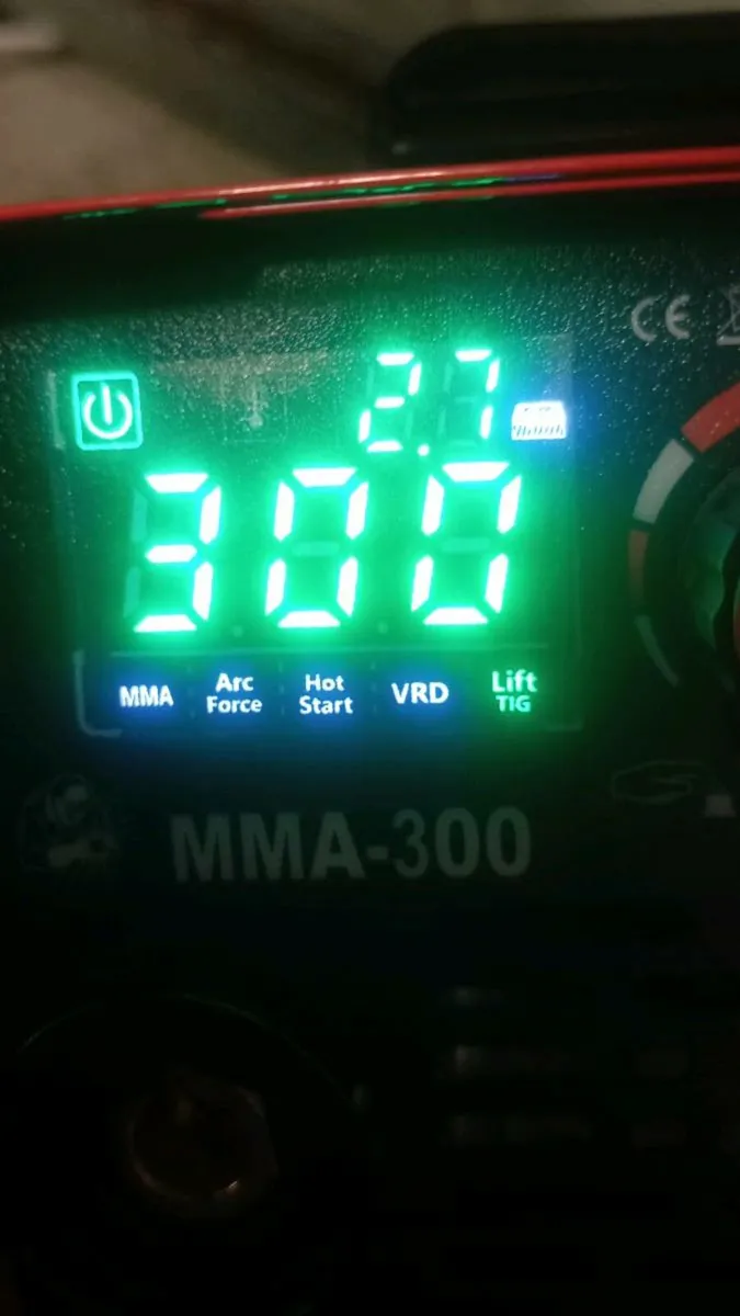 Boxer 300amo inverted welder - Image 3