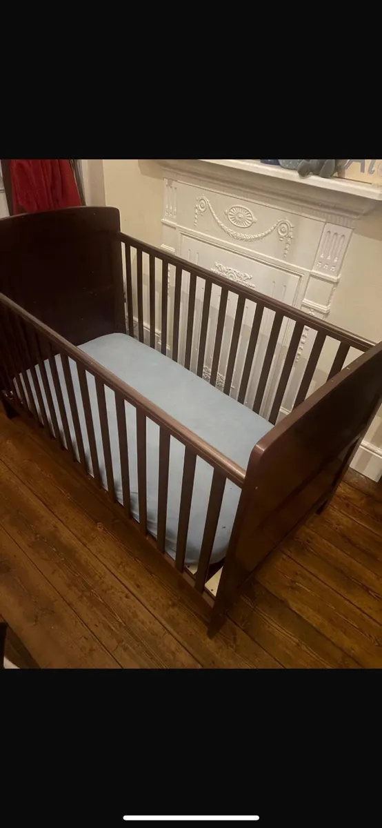 Baby Cot - Image 1